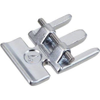 PFAFF Zipper Foot with IDT | 820248096