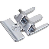 PFAFF Zipper Foot with IDT | 820248096