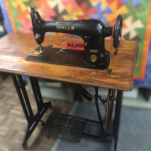 Singer 31K15 Vintage Industrial Machine - With Treadle, Table and Belt